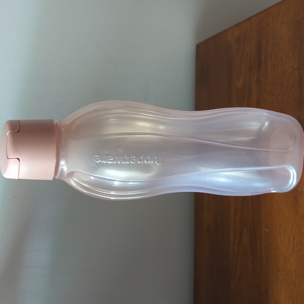 Tupperware ECO water bottle 36oz